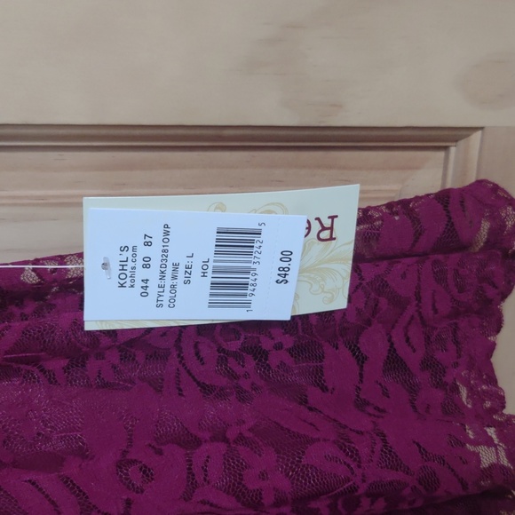 Wine/Maroon lace dress; rear zipper and top button; sheer lace sleeves - Picture 5 of 8